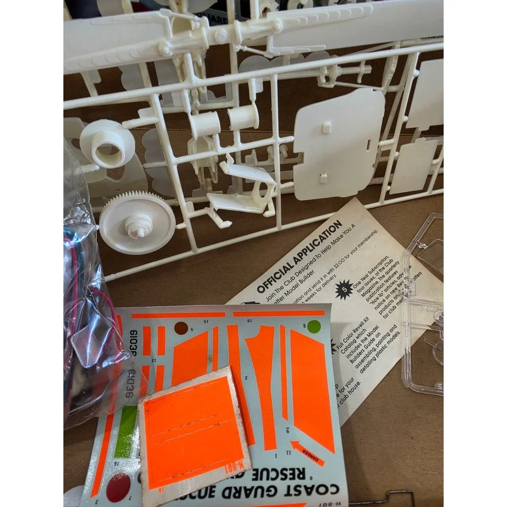 VTG Revell 1978 Coast Guard Rescue Chopper Electronic Action Kit Model 61036